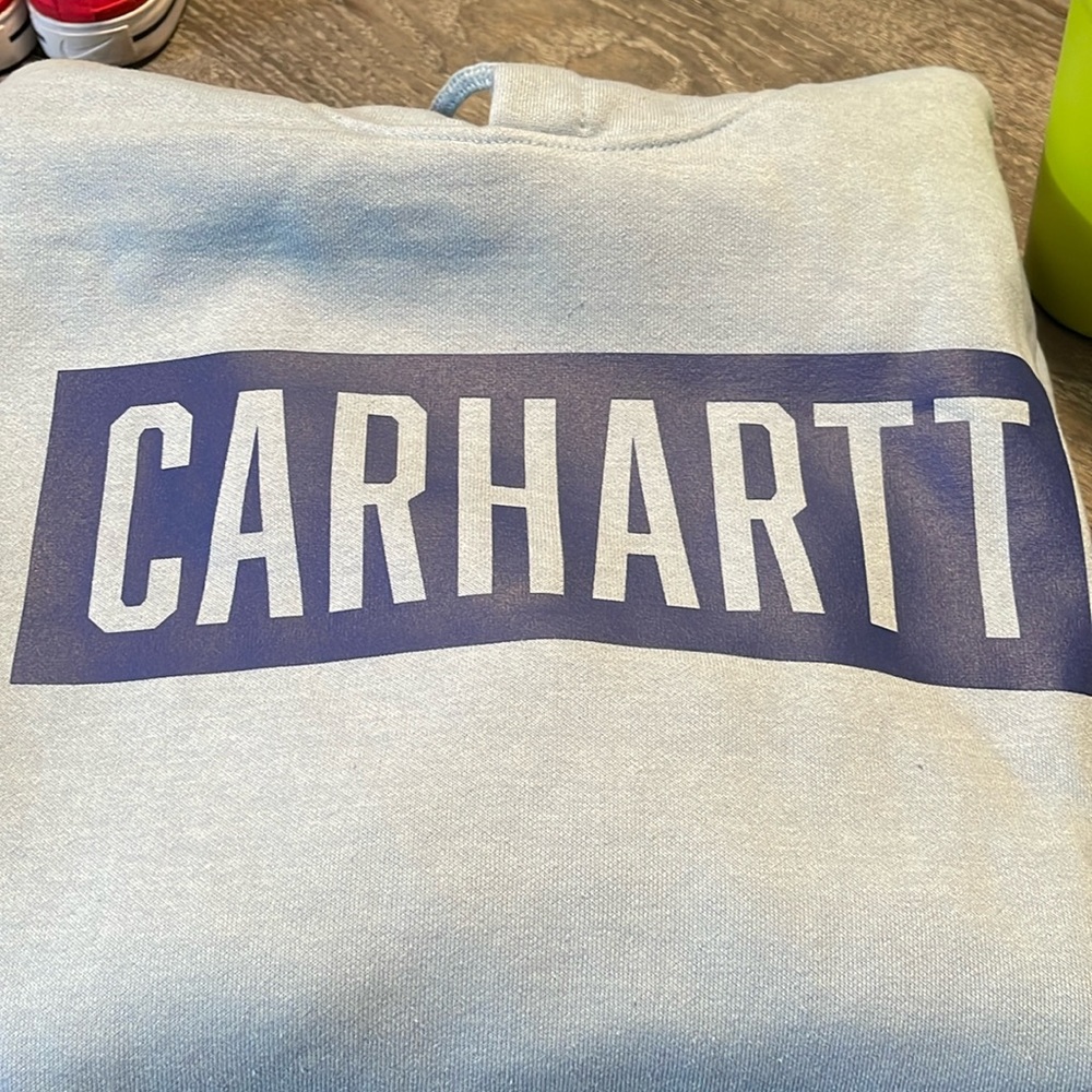 Never worn Carhartt sweatshirt!